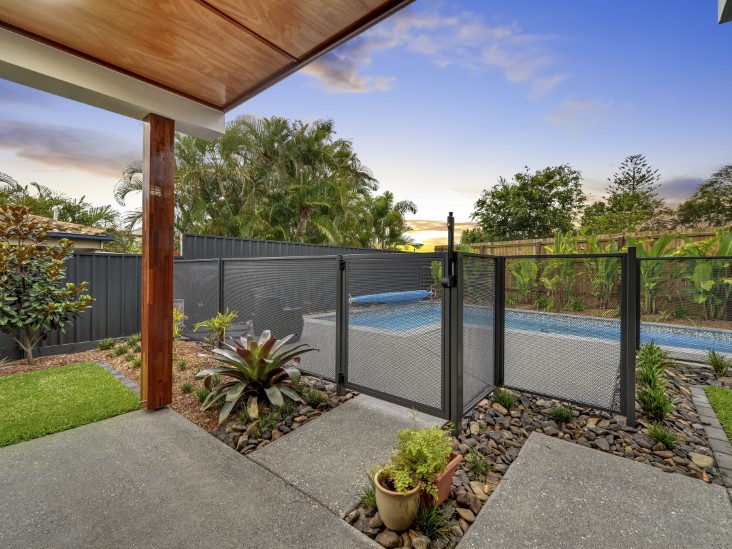 Decoview Pure Perf Pool Perf Panel in Textured Monument