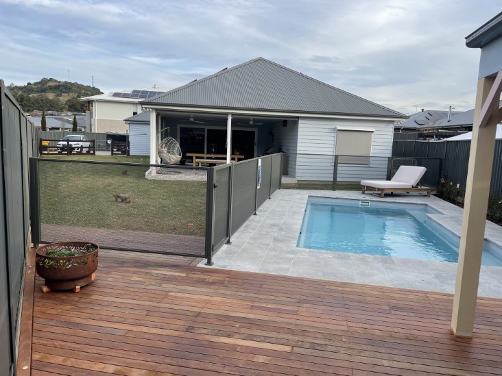 Decoview Pure Perf Pool Perf Panel in Textured Woodland Grey